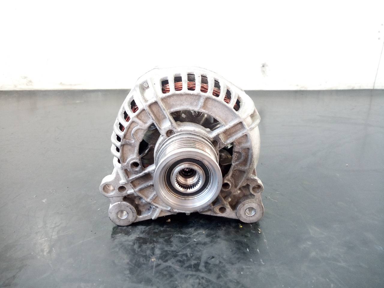 VOLKSWAGEN Crafter 2 generation (2017-2024) Alternator A14447, P3-A4-3-4 24064716