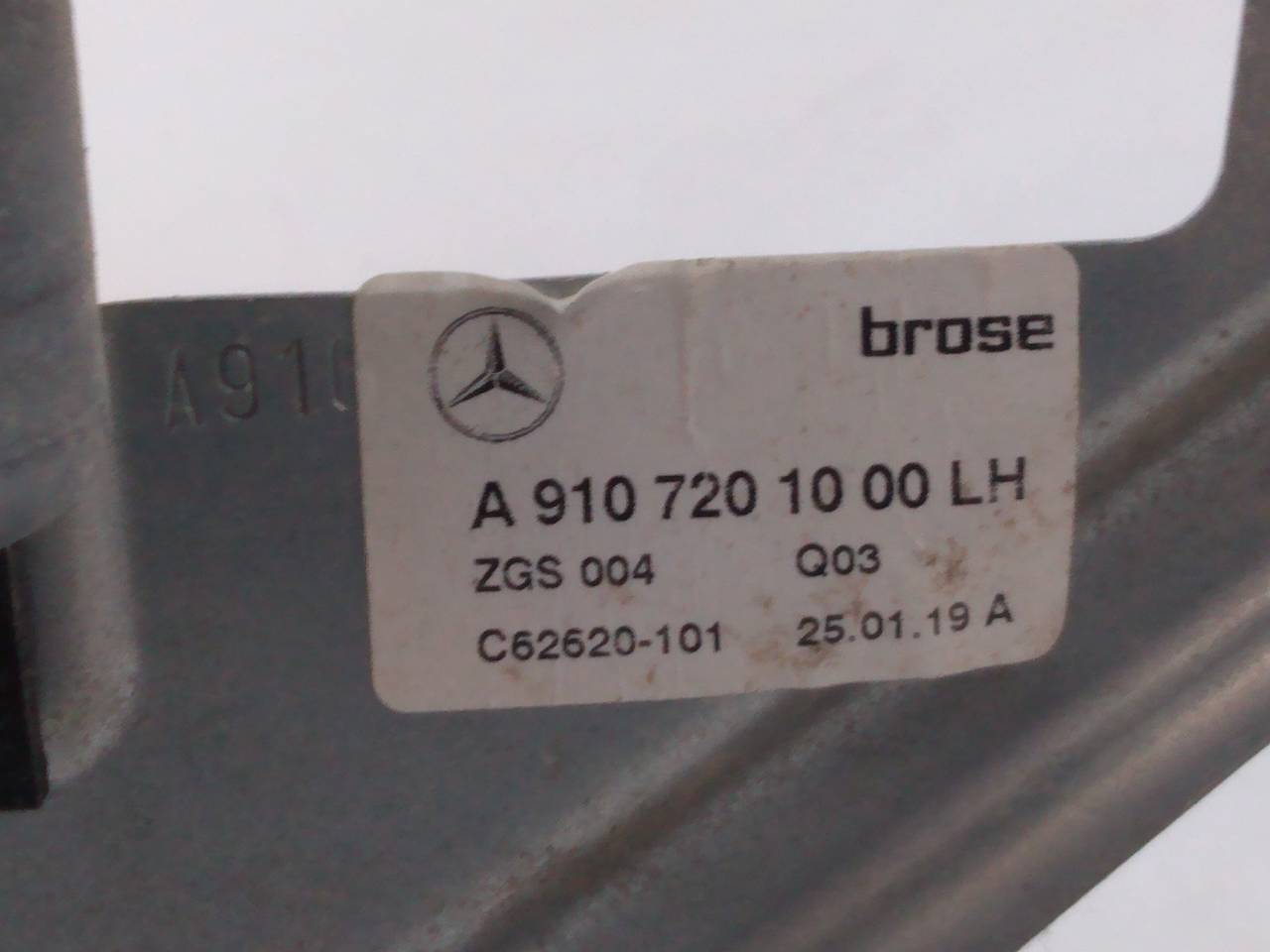 MERCEDES-BENZ Sprinter Priekšējo kreiso durvju logu pacēlājs A9107201000, E1-A2-12-2 18736626