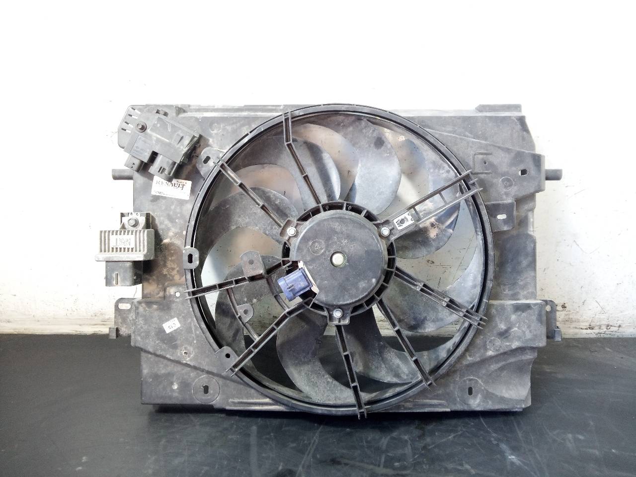 RENAULT CLIO IV (BH_) (2012-dabar) Difūzoriaus ventiliatorius 214818009RA, P2-B9-4 21826852