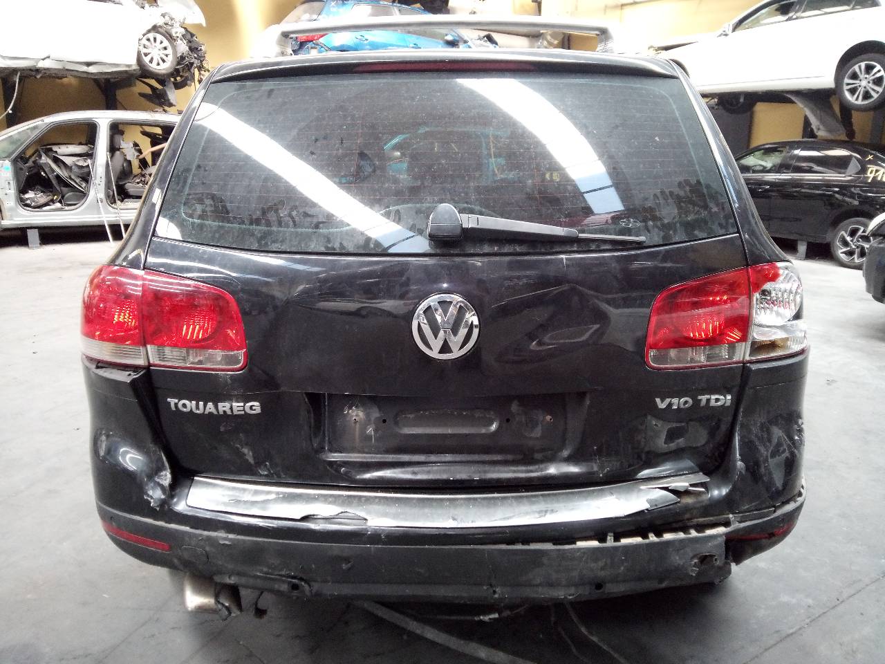 VOLKSWAGEN Touareg 1 generation (2002-2010) Öljyjäähdytin 7L8422885,P2-A4-4 18756524