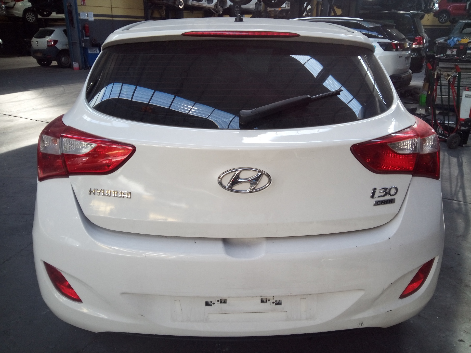 HYUNDAI i30 GD (2 generation) (2012-2017) Моторчик заднего стеклоочистителя 98700A5000, E2-B5-3-2 18767888