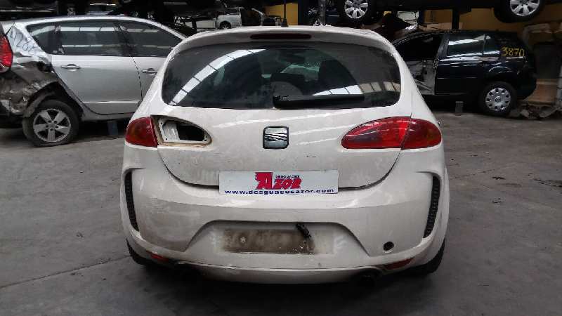 CHEVROLET Leon 2 generation (2005-2012) Aizmugurējo kreiso durvju loga pacēlāja motorīts 1K0959703, E1-B6-44-1 18373950