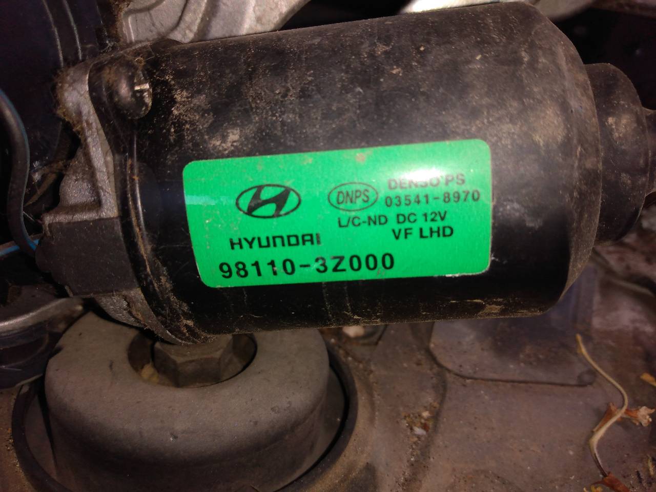 HYUNDAI i40 VF (1 generation) (2011-2020) Front vindusviskermekanisme 981103Z000 26280542