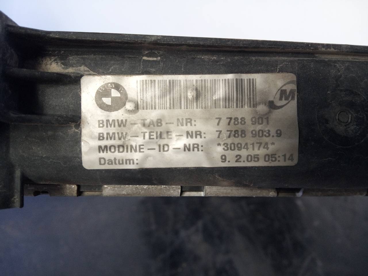 BMW 3 Series E90/E91/E92/E93 (2004-2013) Охлаждающий радиатор 7788901,3094174,P2-A6-12 24104731