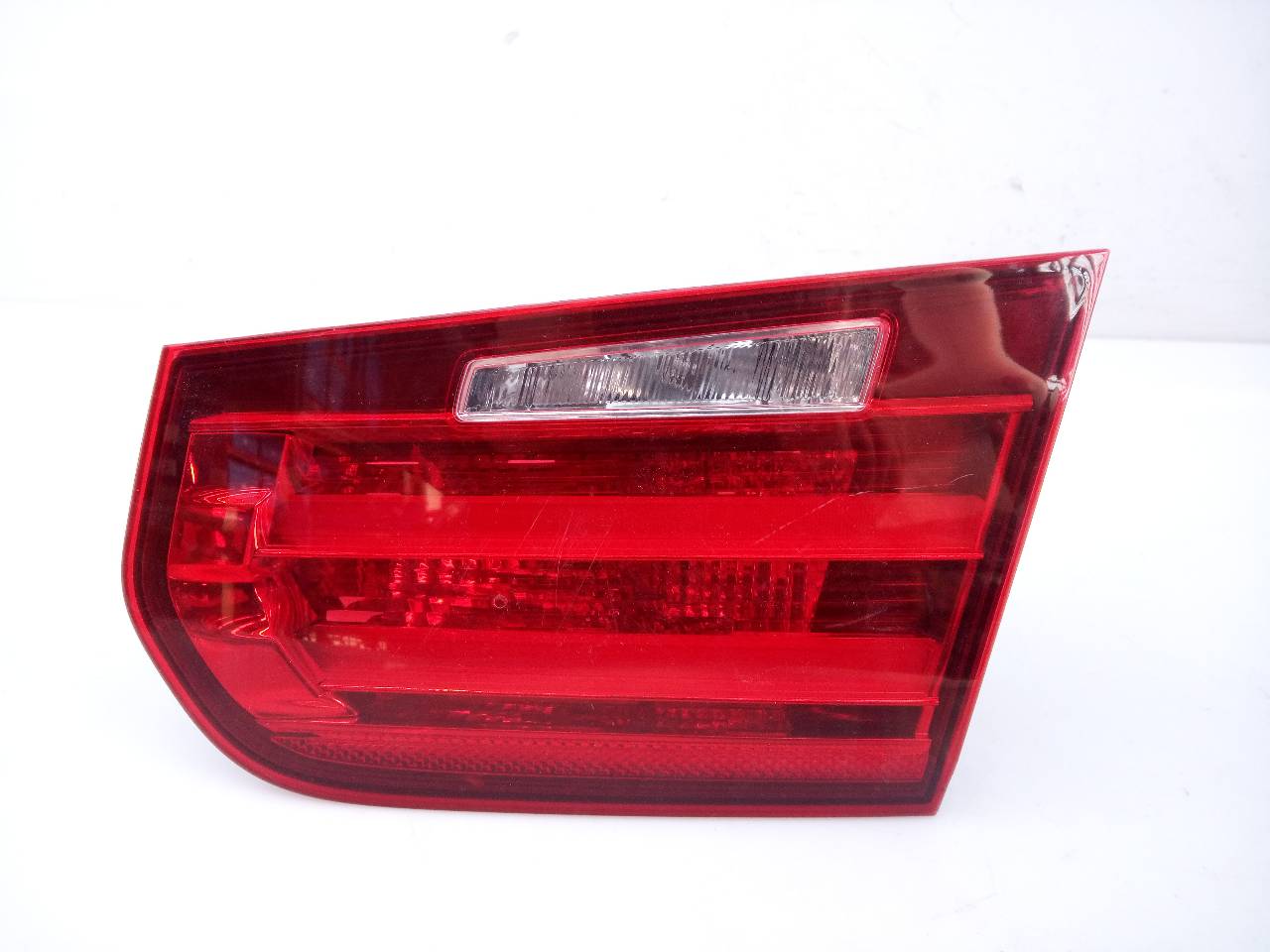 BMW 3 Series F30/F31 (2011-2020) Right Side Tailgate Taillight 18361112, 725991610, E1-A3-39-2 24095318