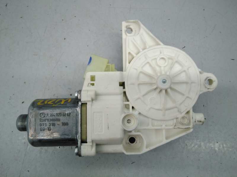 MERCEDES-BENZ E-Class W212/S212/C207/A207 (2009-2016) Front Right Door Window Control Motor A2048200242, E1-A2-36-2 18520147