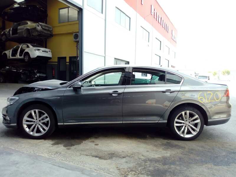 VOLKSWAGEN Passat B8 (2014-2023) Стеклоподъемник передней левой двери 3G0837461C,E1-B6-42-1 18467095