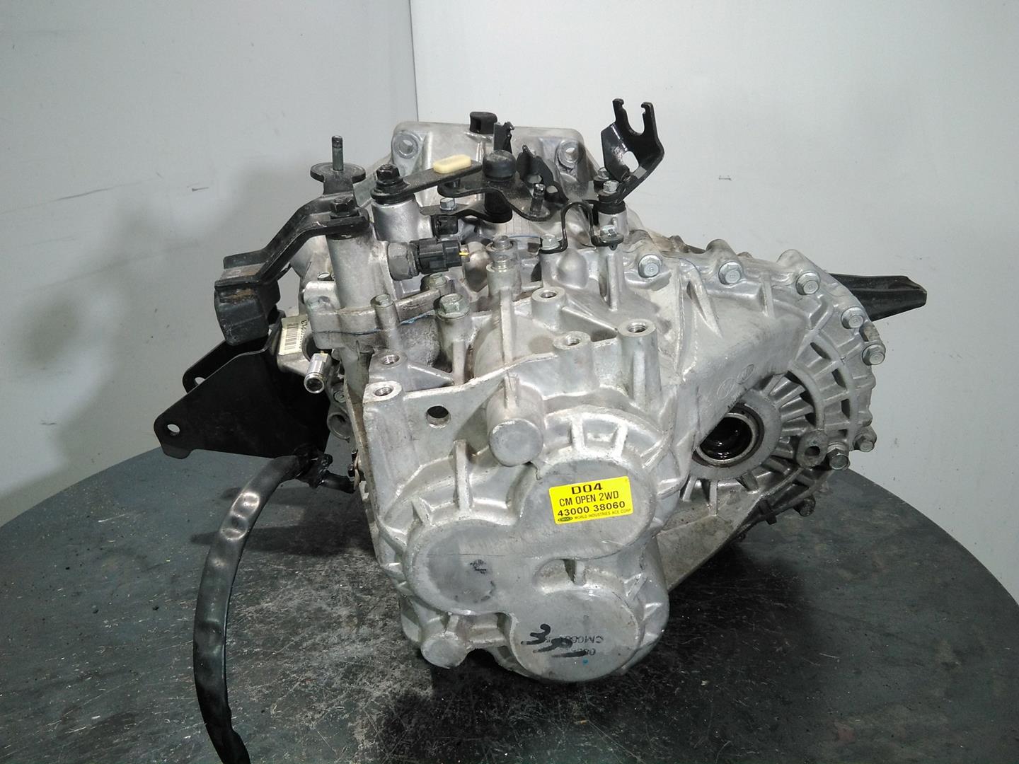 HYUNDAI Santa Fe SM (2000-2013) Gearbox G080500213,M1-B4-142 26271193