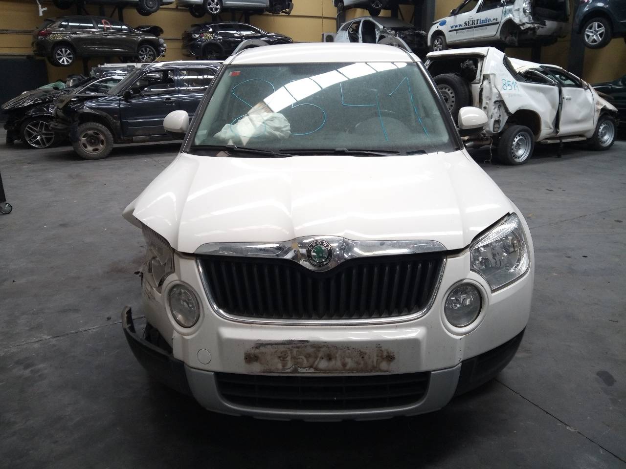 SKODA Yeti 1 generation (2009-2018) Priekšējo labo durvju slēdzene 5K1837016B, E1-A5-4-1 18691213