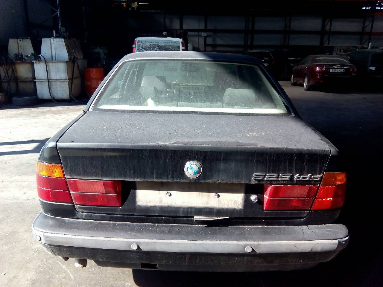 BMW 5 Series E34 (1988-1996) Moottorin ohjausyksikkö ECU 0281001183,22456755E4,E3-A2-25-1 20967036