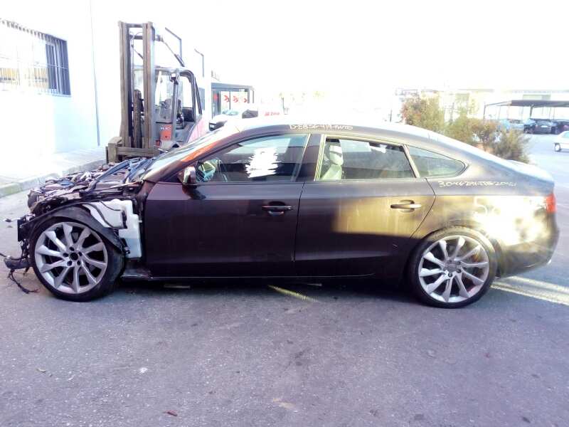 AUDI A5 Sportback 8T (2009-2011) Dørlås foran høyre E1-B6-28-2,8J1837016C 18441927