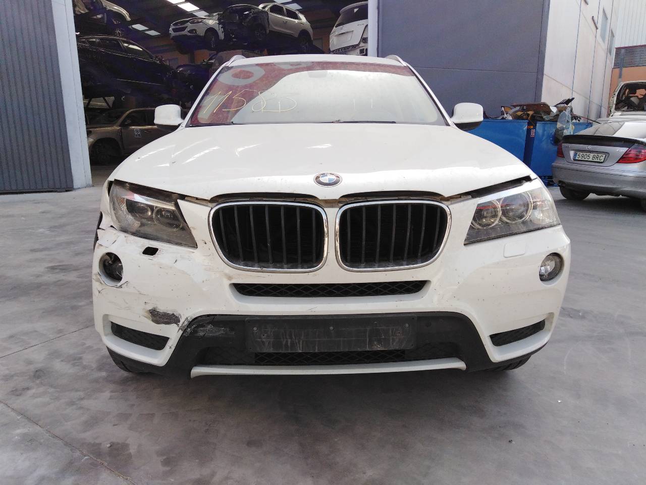 BMW X3 F25 (2010-2017) Kitos variklio skyriaus detalės 13717811027, P2-A2-17 24097445