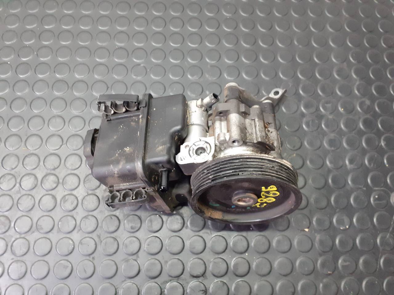 MERCEDES-BENZ E-Class W212/S212/C207/A207 (2009-2016) Power Steering Pump P3-B4-8-3 18742277