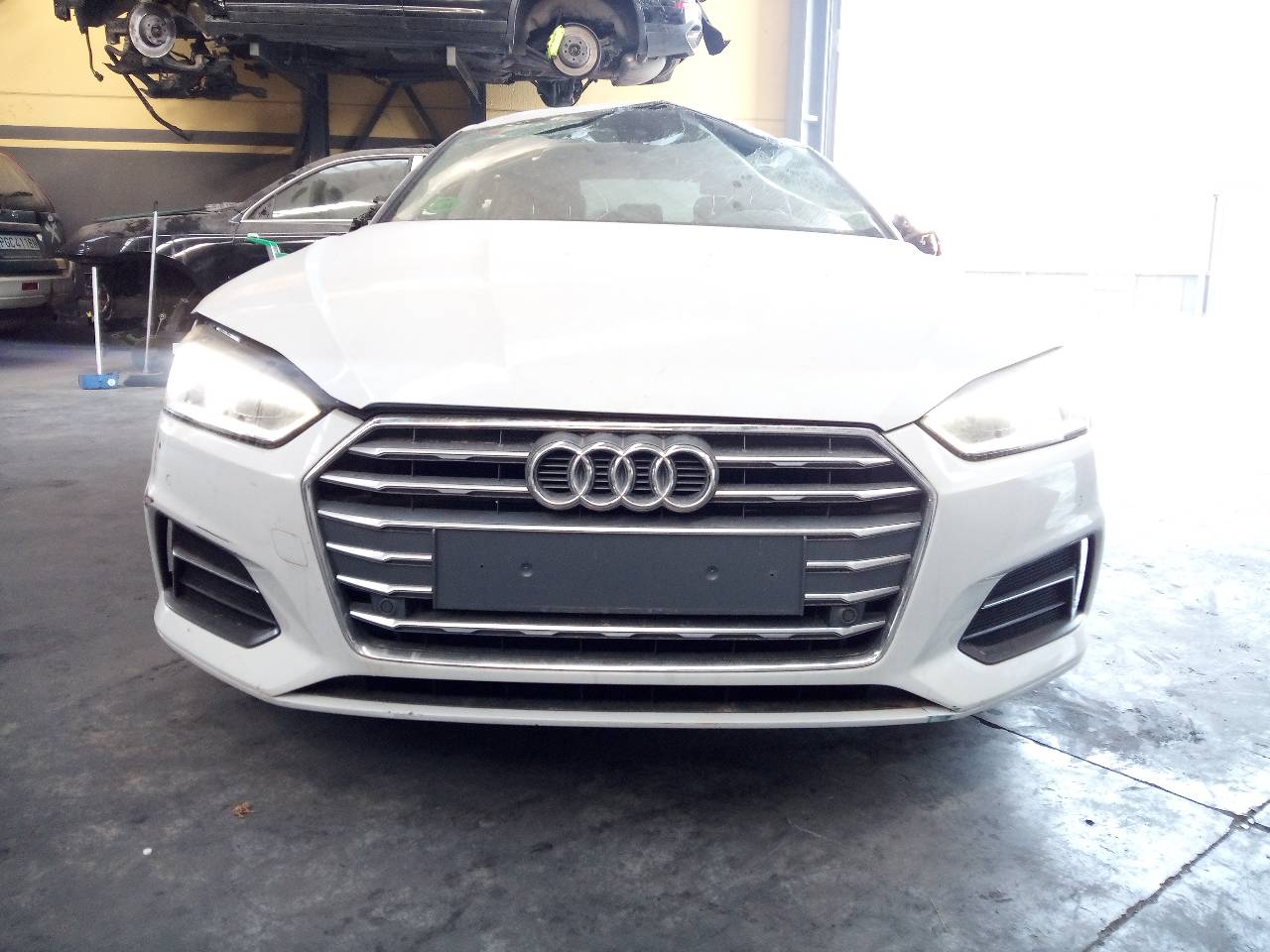 AUDI A5 Sportback 4 generation (WK) (2004-2024) Πλήμνη μπροστινού αριστερού τροχού 8W0407559,P1-A4-39 21798331