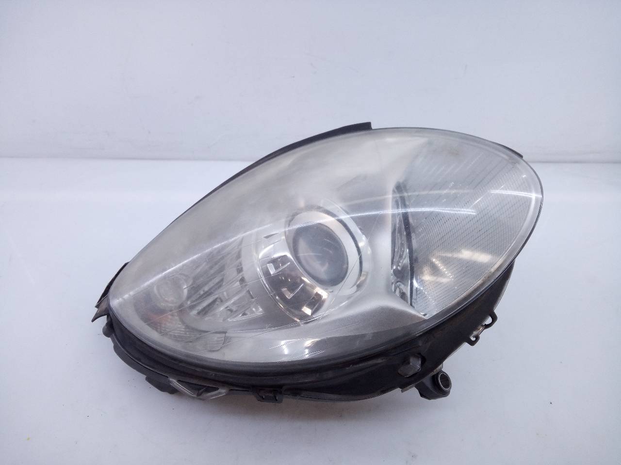 CHEVROLET R-Class W251 (2005-2017) Front Right Headlight A0038205826, E1-A2-48-2 20961681