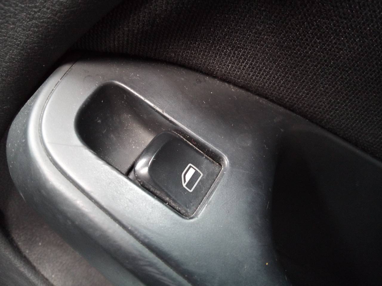 AUDI A5 Sportback Кнопка стеклоподъемника передней правой двери 20967151