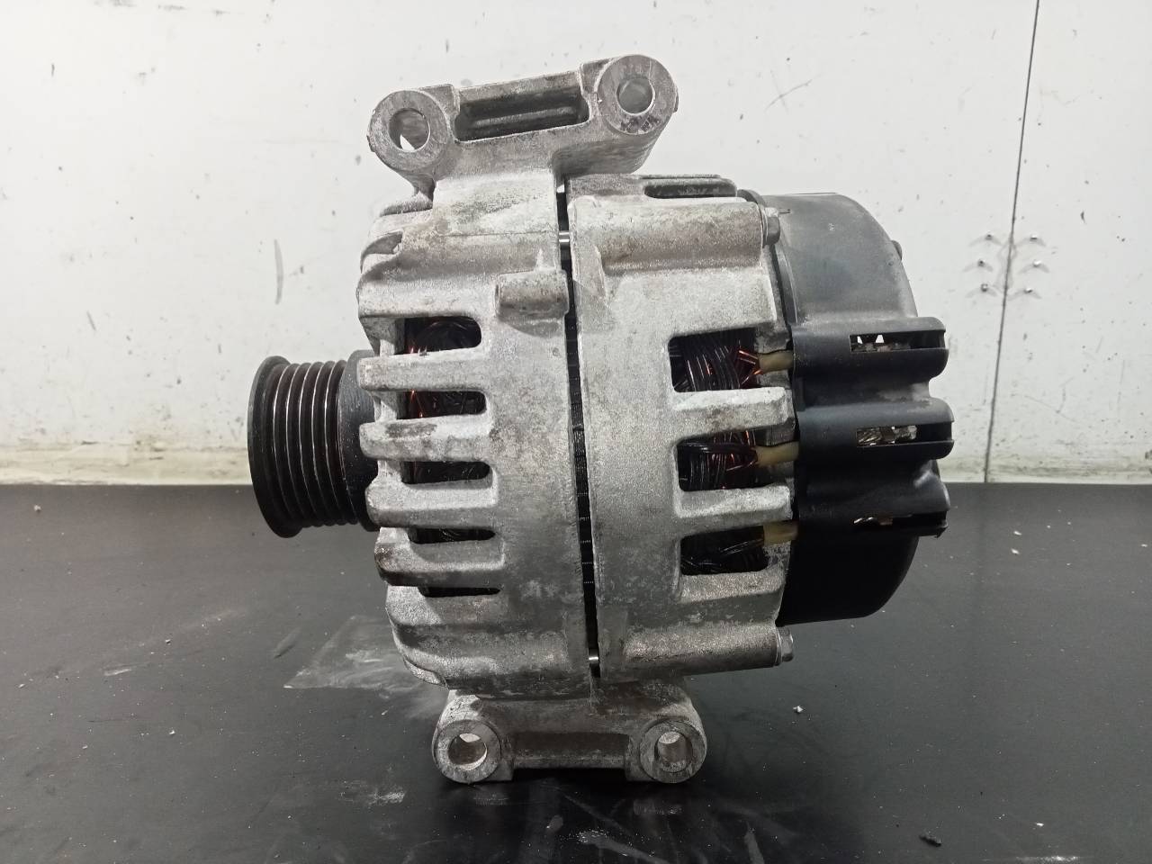 MERCEDES-BENZ C-Class W205/S205/C205 (2014-2023) Alternator A0009067802,P3-A4-2-5 21801299