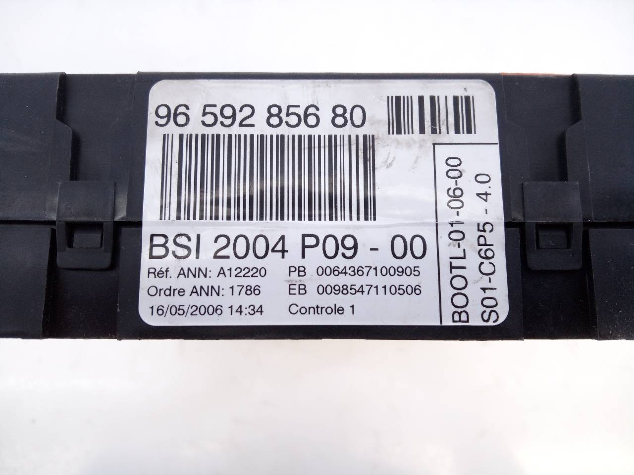 PEUGEOT 407 1 generation (2004-2010) Fuse Box 9659285680+,E3-B2-35-1 26272866