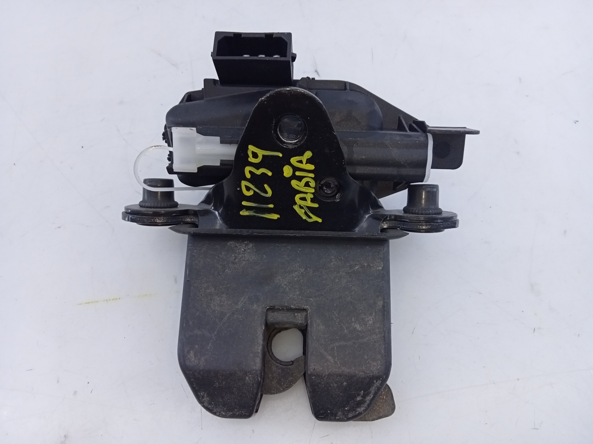 SKODA Fabia 6Y (1999-2007) Tailgate Boot Lock 5J0827501B,E1-B6-52-2 21824310