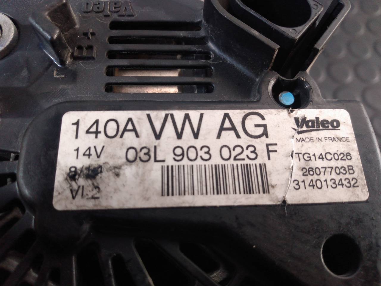 SEAT Toledo 4 generation (2012-2020) Váltóáramú generátor 03L903023F,2607703B,P3-A4-2-3 18760733