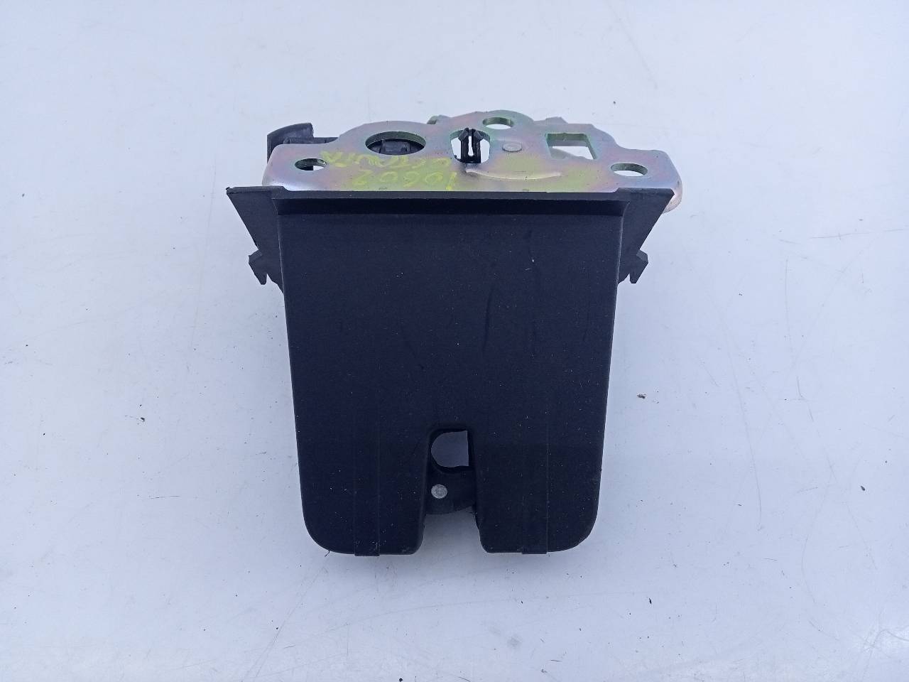 SKODA Octavia 3 generation (2013-2020) Tailgate Boot Lock 8R0827505A,E1-B6-48-1 24060807