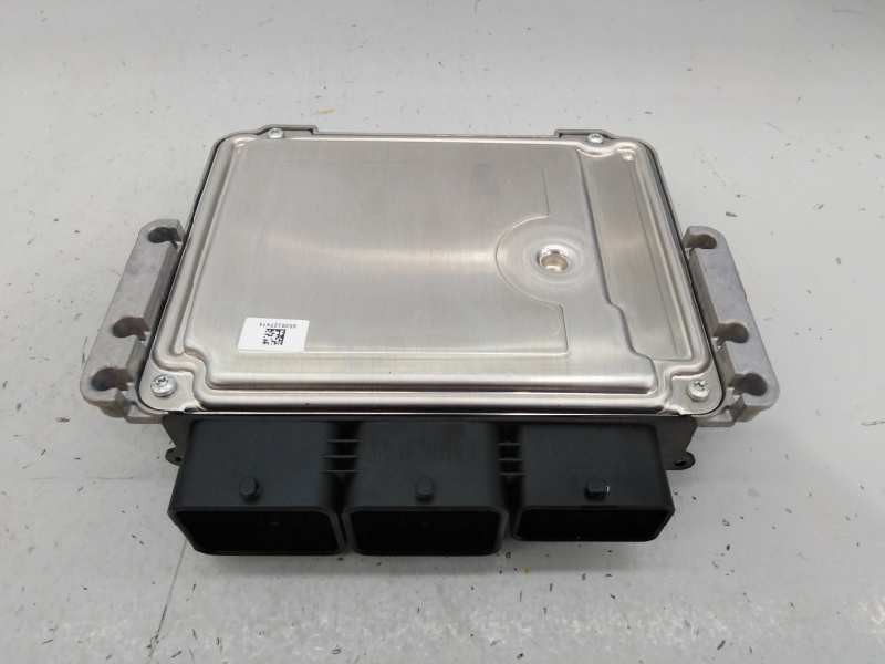 Centralita motor uce 9HP 0281030546 de Citroen C4 lim. 2010-2018 92 CV con 135600 km - pieza usada