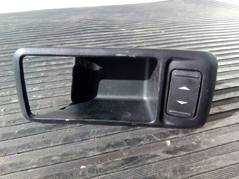 FORD C-Max 1 generation (2003-2010) Front Right Door Window Switch 3M5T14529B,E2-B3-49-2 18348001