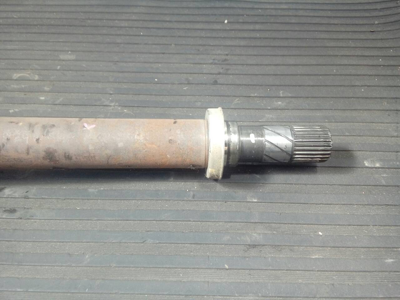 RENAULT Clio 3 generation (2005-2012) Front Right Driveshaft 391008239R, P1-A6-31 18617304