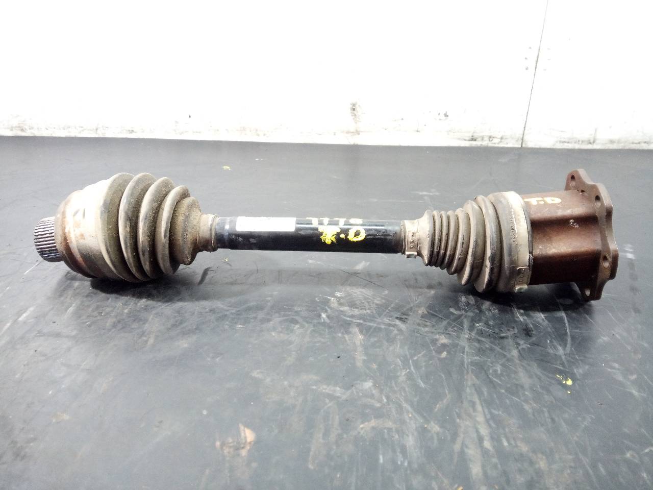 AUDI A6 allroad C7 (2012-2019) Rear Right Driveshaft 4G0407271F,P1-B6-32 26267064