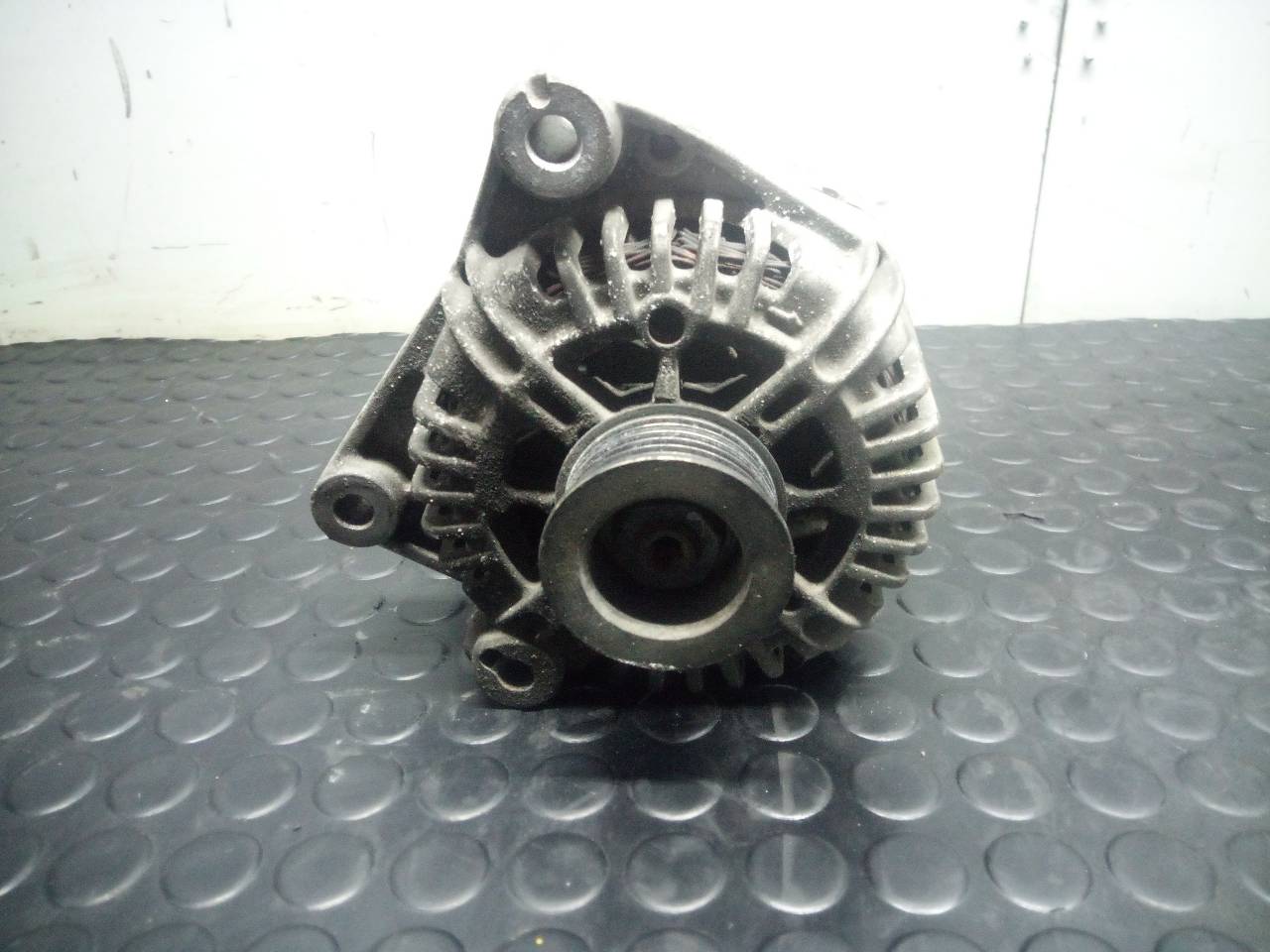 CHEVROLET 3 Series E90/E91/E92/E93 (2004-2013) Alternator 7802927, P3-A5-4-1 18552311