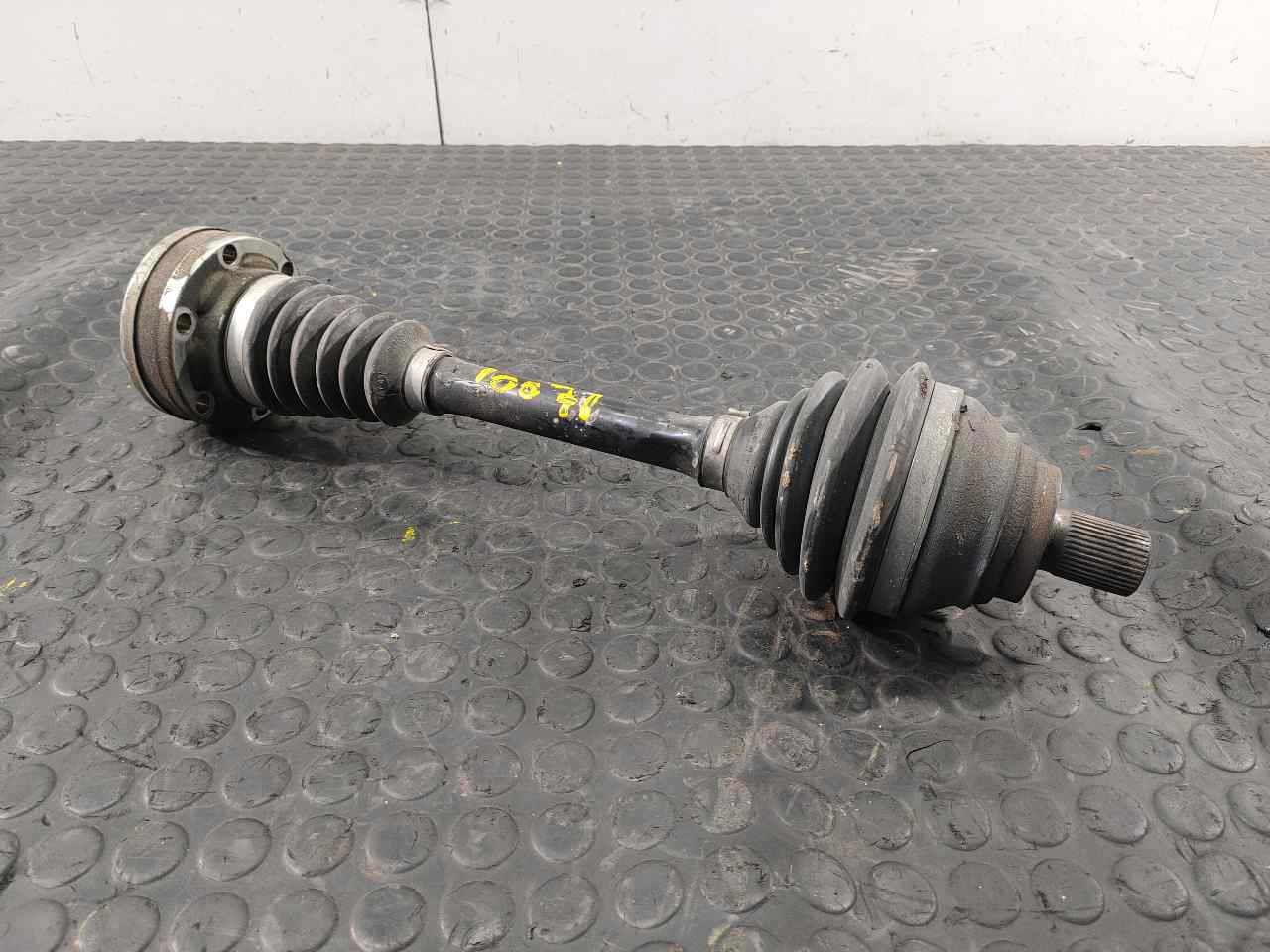 VOLKSWAGEN Passat B7 (2010-2015) Front Left Driveshaft 1K0407271EF,P1-A6-27 20954949