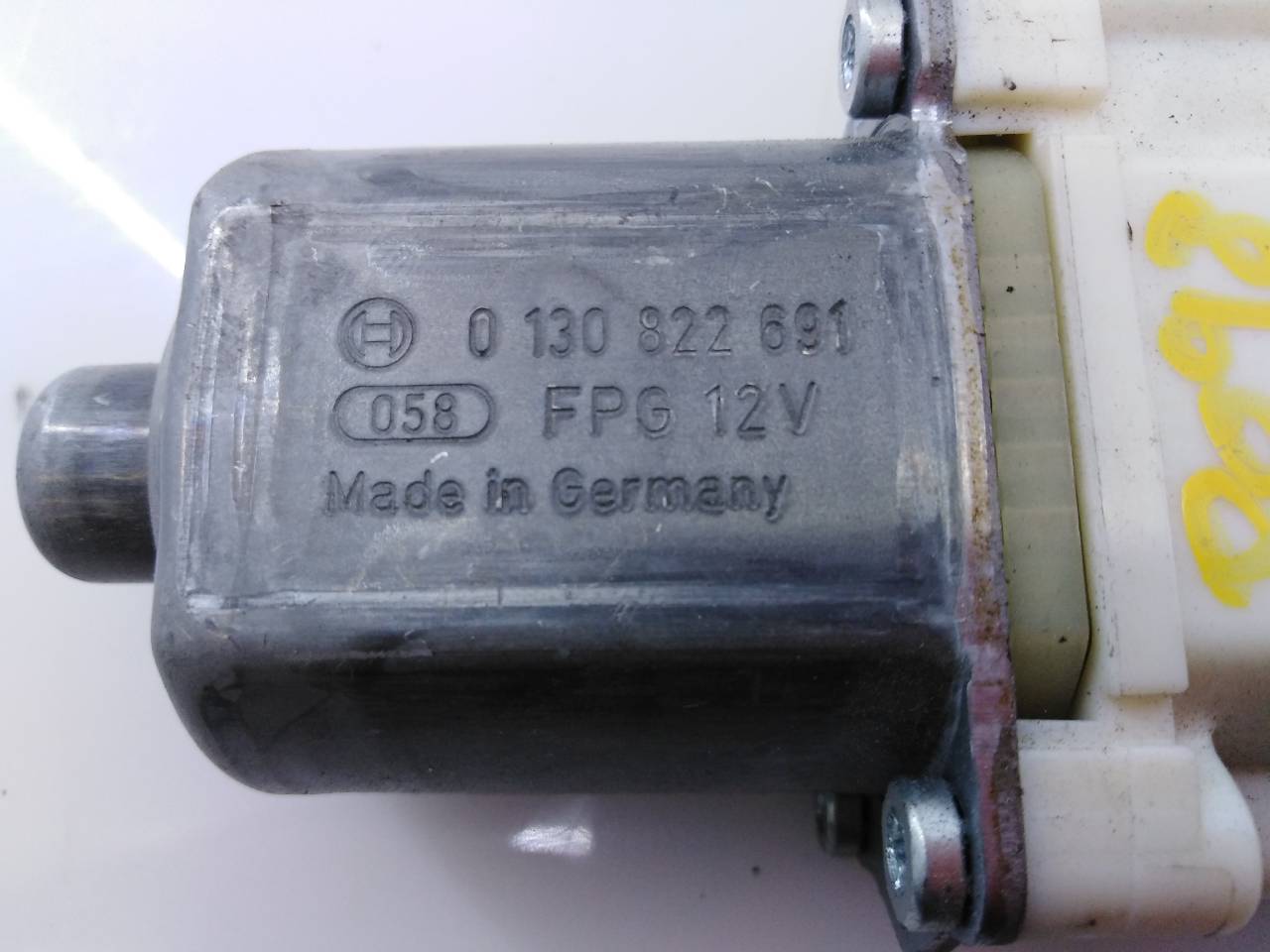 MERCEDES-BENZ A-Class W176 (2012-2018) Front Right Door Window Control Motor A2469065200,0130322691,E1-A2-3-1 18690394