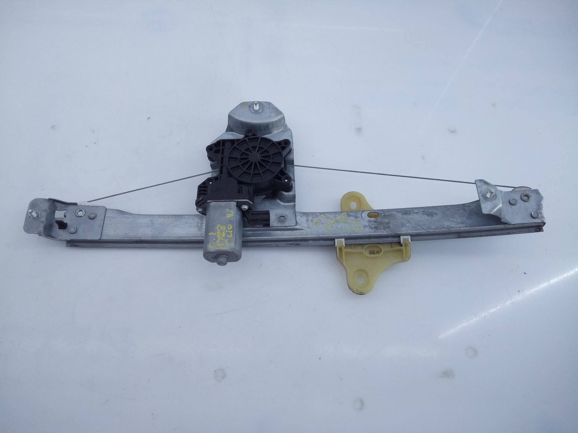 RENAULT Clio 4 generation (2012-2020) Front Left Door Window Regulator 807213867R, E1-A1-48-2 24082141