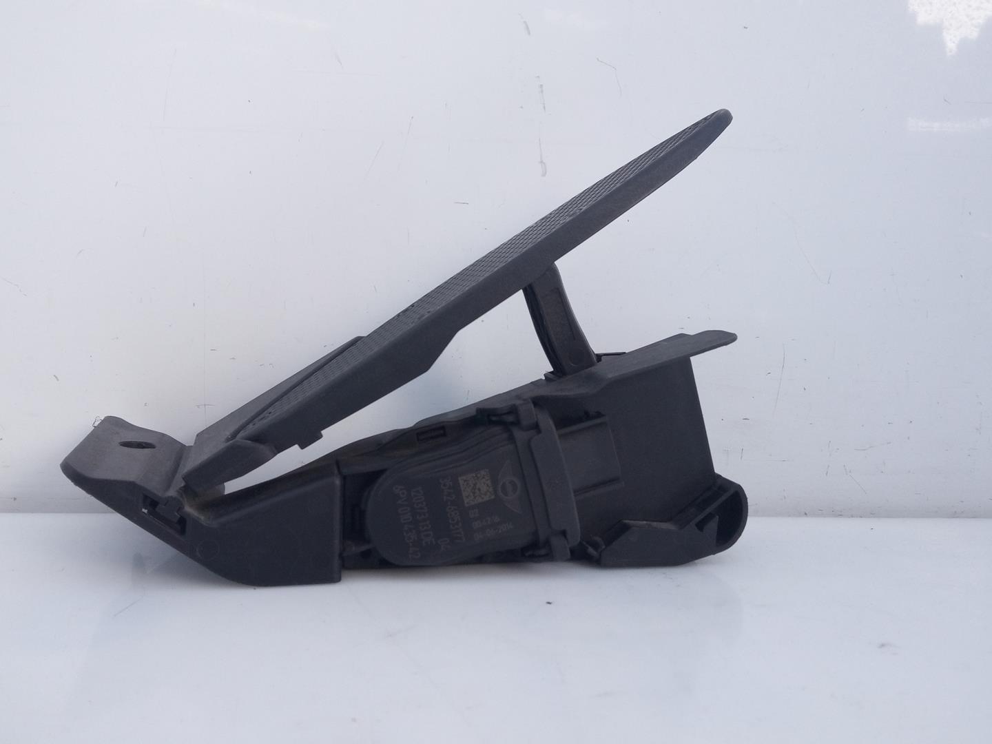MINI Cooper R56 (2006-2015) Akseleratoriaus (gazo) pedalas 35426853177, E3-A2-26-2 23289563