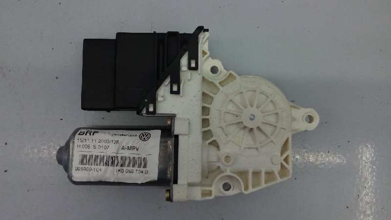 VOLKSWAGEN Touran 1 generation (2003-2015) Rear Right Door Window Control Motor 1K0959704B, E1-B6-36-1 18468770