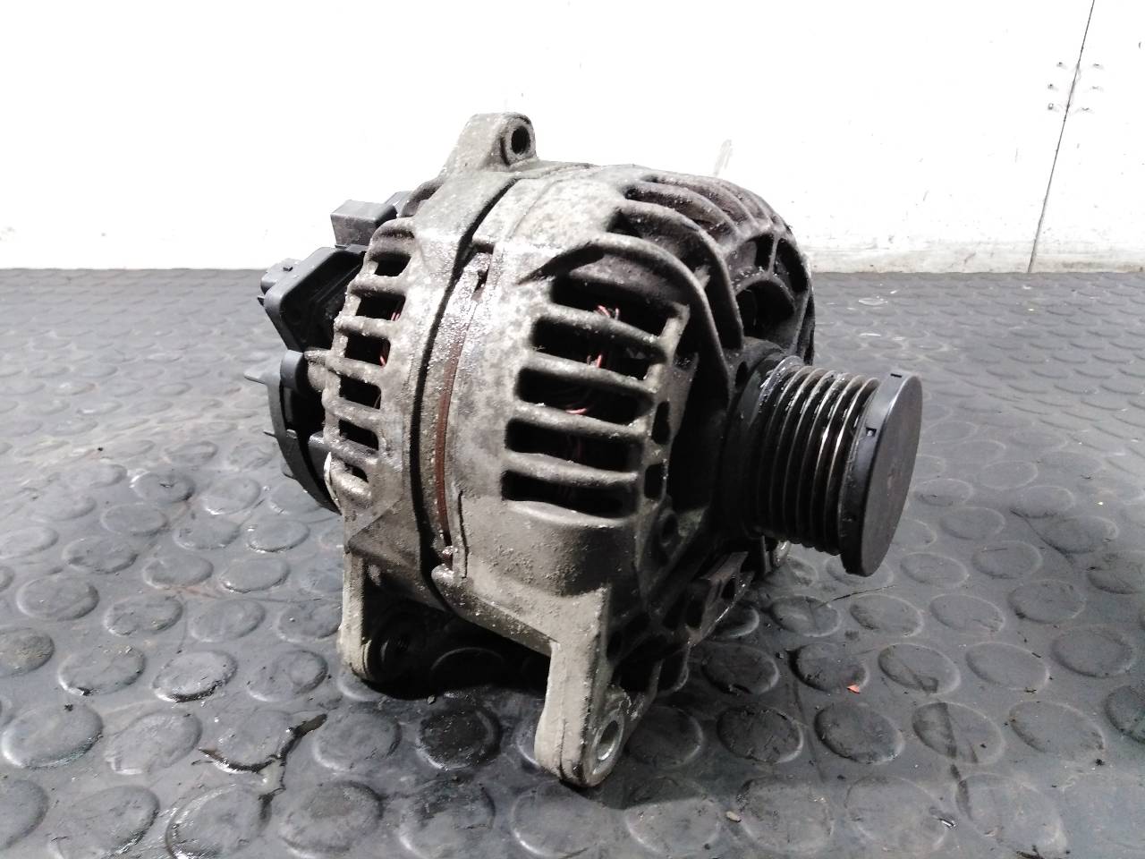 RENAULT Laguna 2 generation (2001-2007) Alternator 8200251006, P3-B5-7-3 20962063