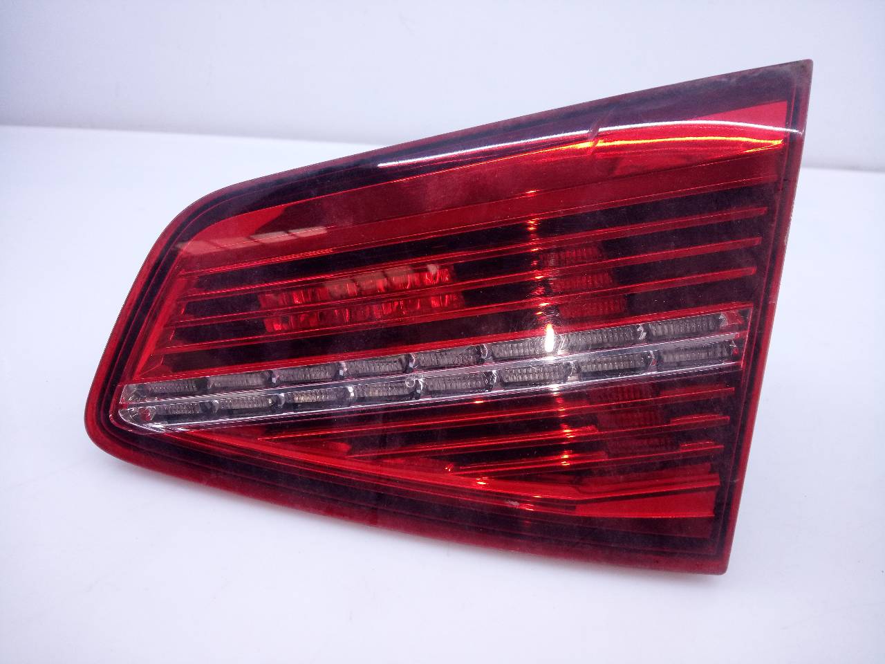 VOLKSWAGEN Passat B8 (2014-2023) Right Side Tailgate Taillight 3G5945308A,E1-B6-35-1 18748523