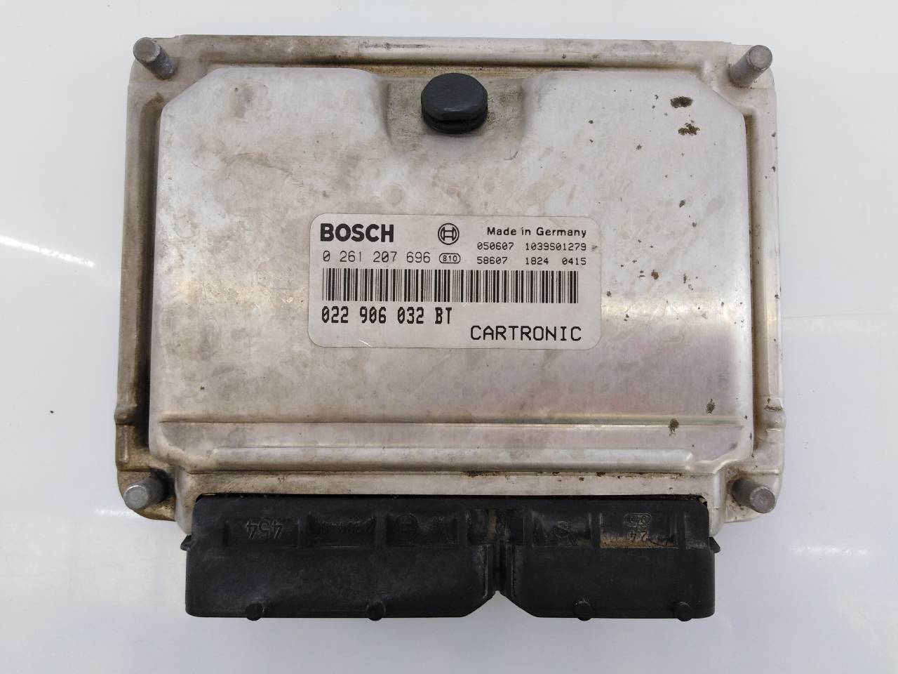 PORSCHE Cayenne 955 (2002-2010) Engine Control Unit ECU 022906032BT, 0261207696, E3-B6-26-1 18687043