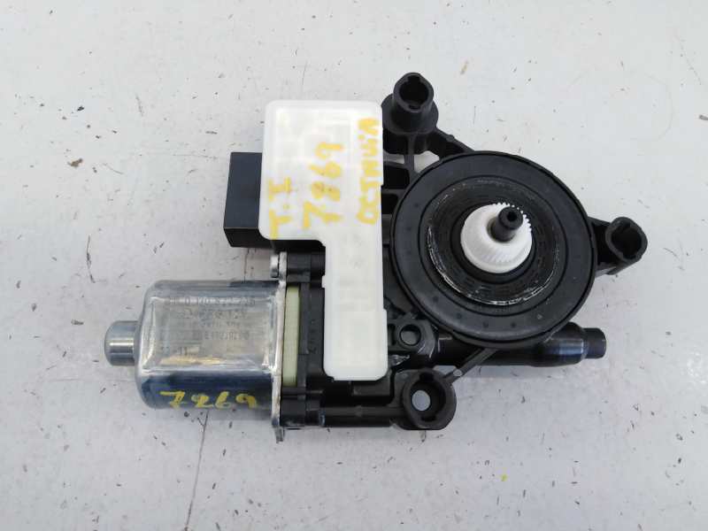 SKODA Octavia 3 generation (2013-2020) Rear Left Door Window Control Motor 0130822725,E1-A5-40-1 24291870