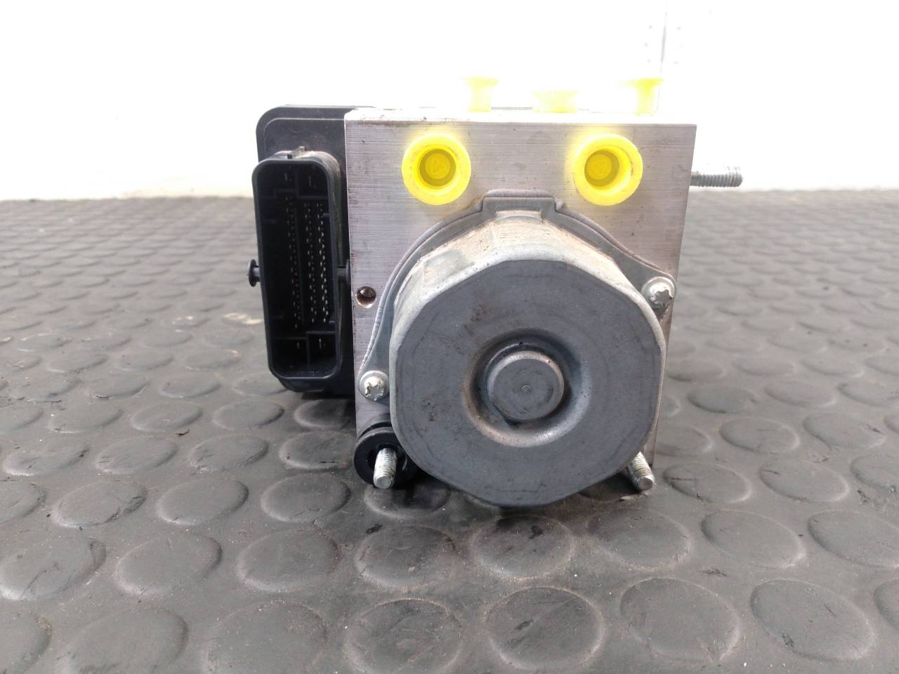 DACIA Logan 2 generation (2013-2020) ABS Pump 2265106516, P3-A8-10-5, 0265956403 18745605