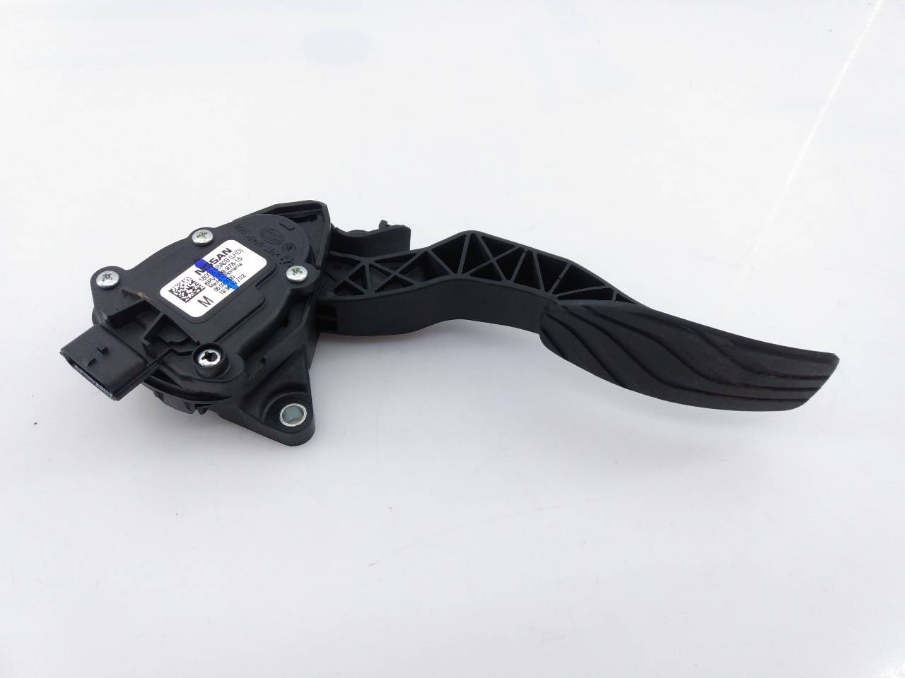 NISSAN Qashqai 2 generation (2013-2023) Akseleratoriaus (gazo) pedalas 180024BA0B, E3-B4-33-4 18765229