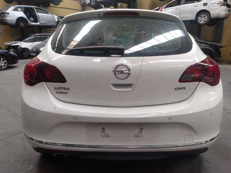 OPEL Astra J (2009-2020) Akseleratoriaus (gazo) pedalas 13252702, E3-A5-27-3 18593878