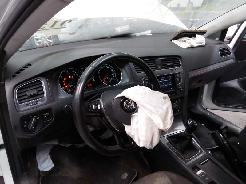 VOLKSWAGEN Golf 7 generation (2012-2024) Încuietoare ușă dreapta față 5K1837016E, E1-B6-36-2 18364267