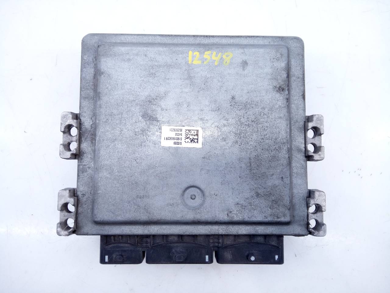 RENAULT Master 3 generation (2010-2023) Moottorin ohjausyksikkö ECU 237105093R+237104246R 26273411