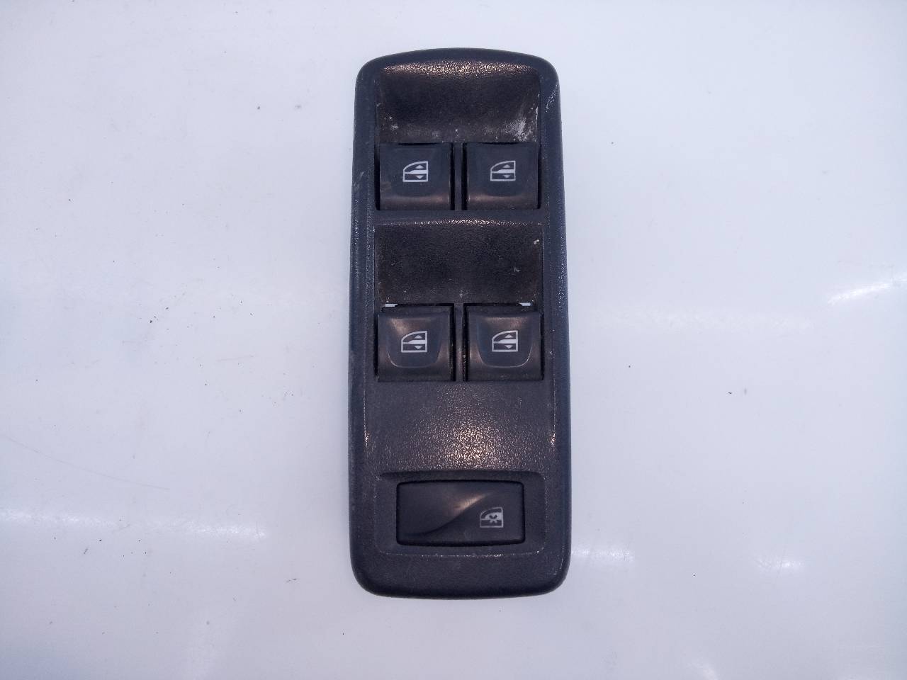 DACIA Lodgy 1 generation (2013-2024) Кнопка стеклоподъемника передней левой двери 254111342R, E2-A1-43-2 20596548