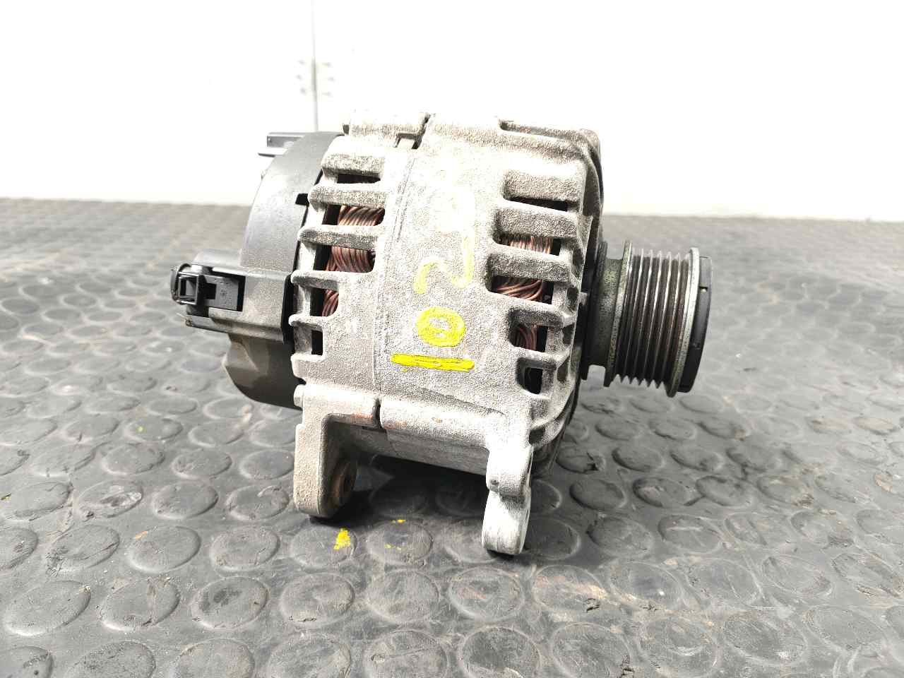 VOLKSWAGEN Tiguan 1 generation (2007-2017) Alternator 03L903023A, P3-A5-12-2 20956105