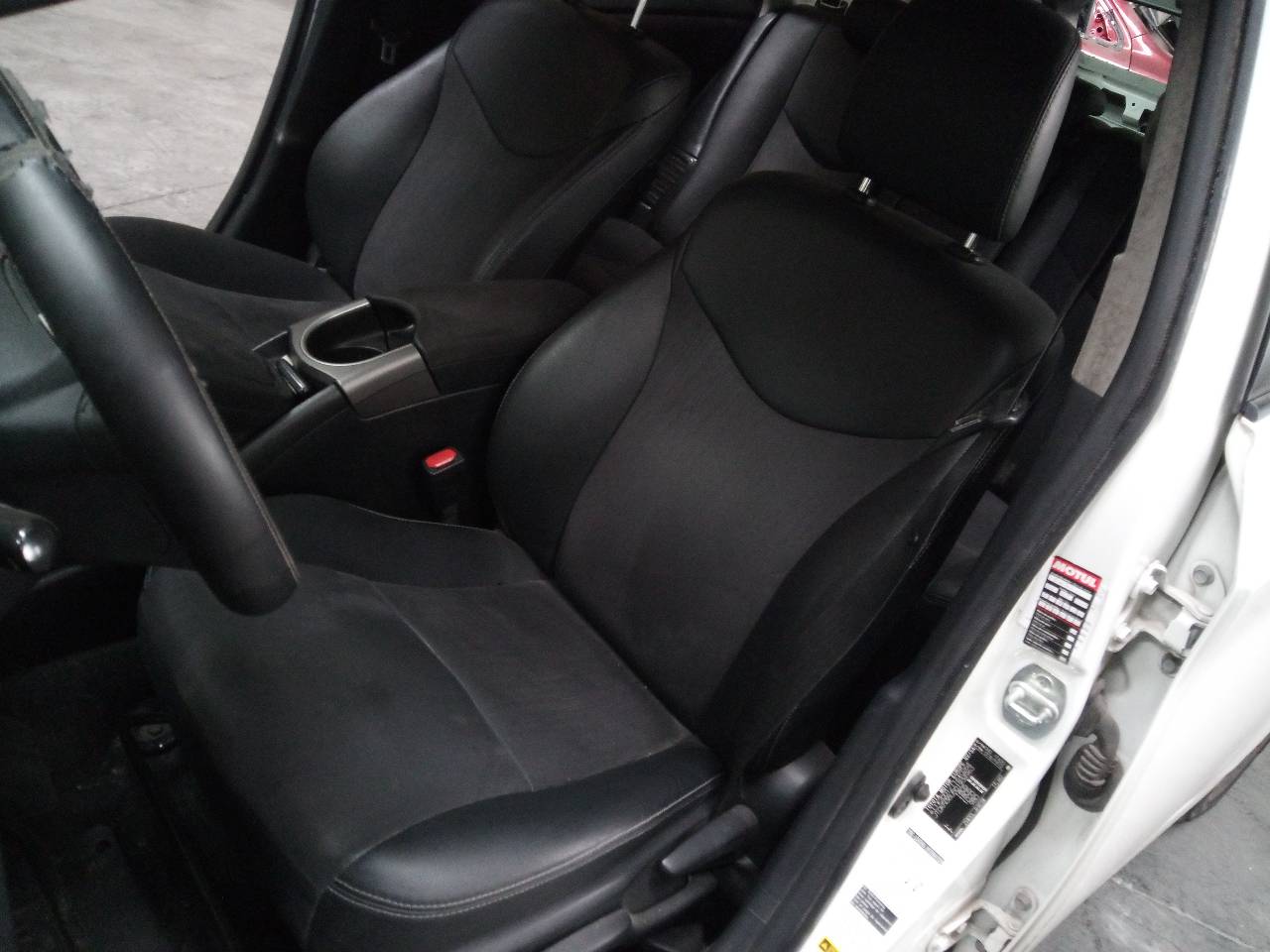 TOYOTA Prius 3 generation (XW30) (2009-2015) Полуось передний левый 20957949