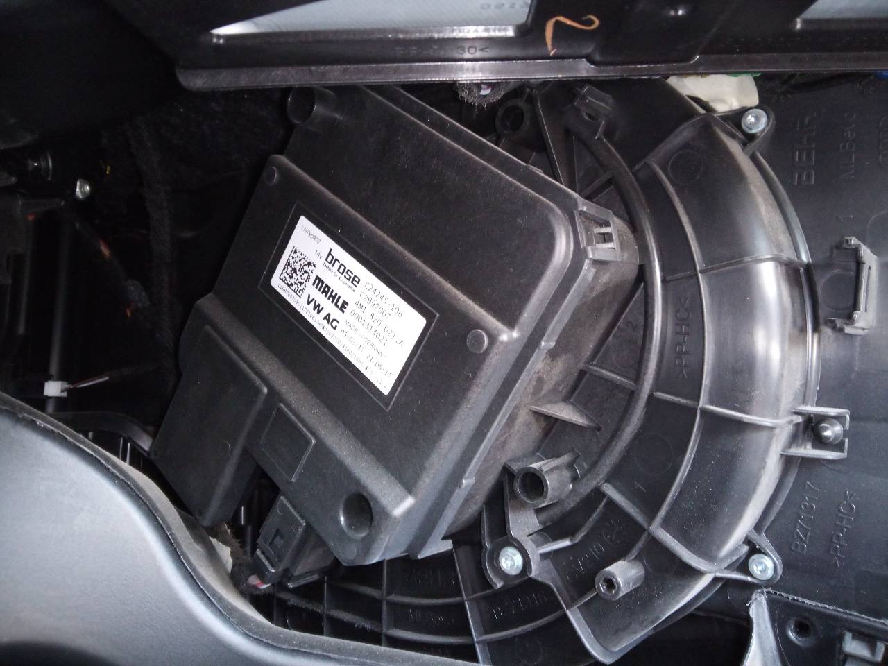 AUDI A5 Sportback F5 (2016-2024) Нагревательный вентиляторный моторчик салона 4M1820021A 24076967