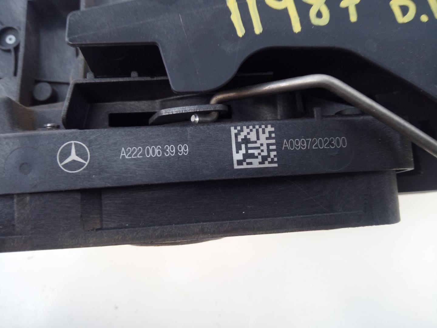 MERCEDES-BENZ C-Class W205/S205/C205 (2014-2023) Front Left Door Lock A2220063999, A0997202300, E1-A2-48-2 23302107