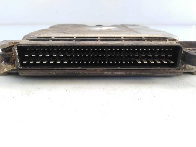Centralita motor uce RHX 0281010135 de Peugeot Expert kombi 1995-2004 94 CV - pieza usada